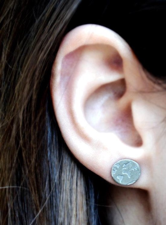 Travel earrings