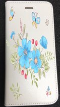 Apple Iphone 6 / 6S Wit bookcase hoesje (Bloemen & vlinders)