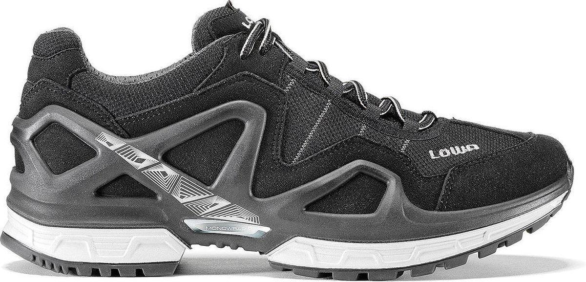 LOWA Veterschoenen Zwart