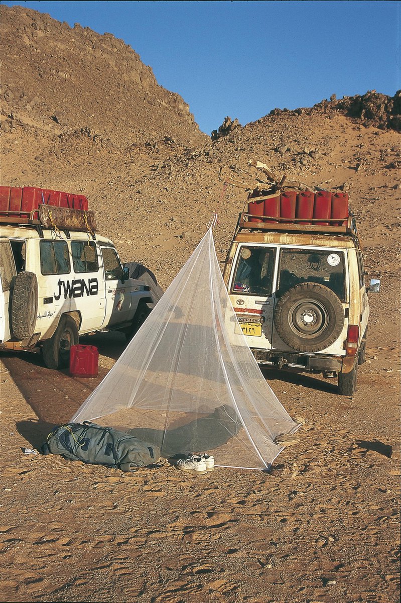 Brettschneider Klamboe Fine Mesh 800 - Pyramid Extrem 200x200x230 cm - Reisklamboe - Met Bodem - 2-Persoons Muskietennet - Met Rits