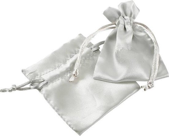 Luxe Sieradenzakje Satijn Zilver –Cadeauzakje Valentijn Huwelijksbedankjes Geboortezakjes Hangers