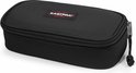 Zwart ovalen Eastpak etui met rits.