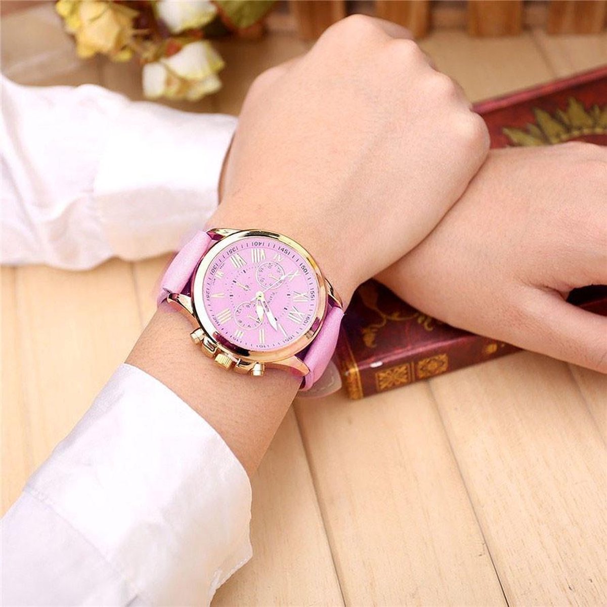 Ultra-goedkope smartwatch gelanceerd met 5 ATM waterbestendigheid, LED