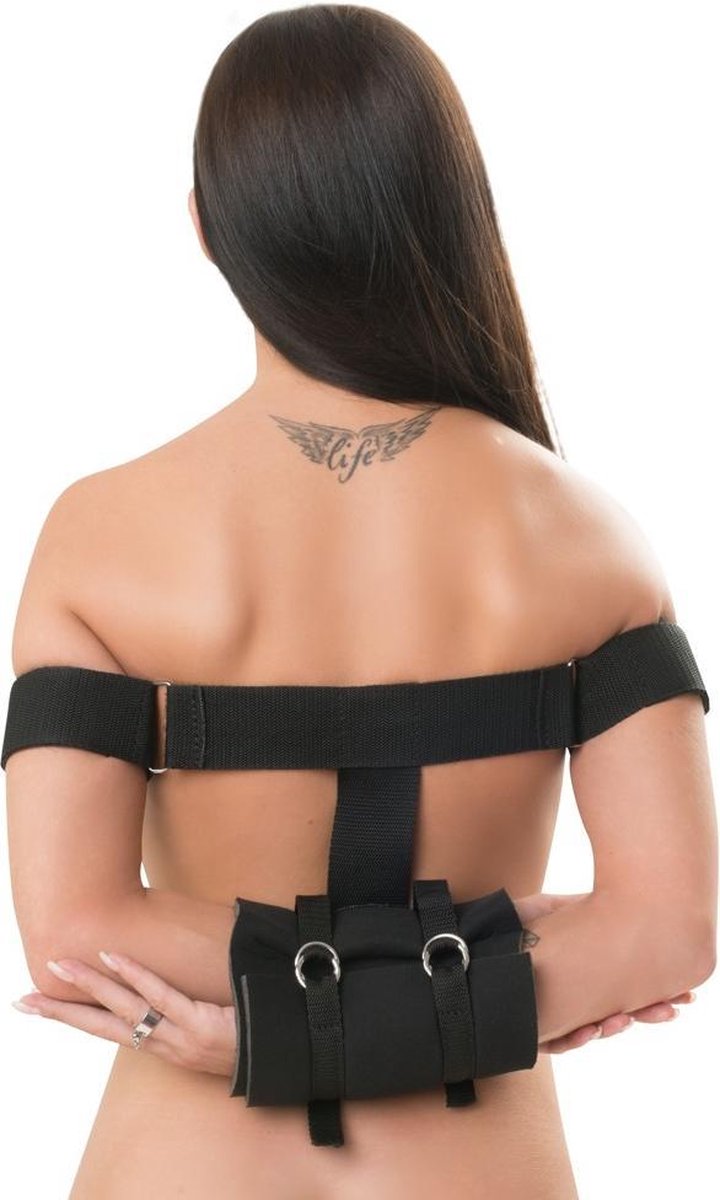 Goedkoopste Bad Kitty – BDSM Bondage Torso Harnas met Pols Boeien voor Onderdanige Slaven – 4 Delig – Zwart
