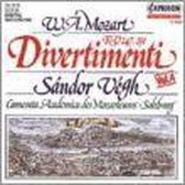 Mozart: Divertimenti K 247 and K 251 / Sandor Vegh