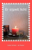 Er sijpelt licht