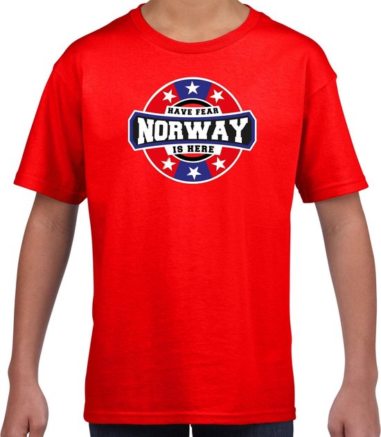 Have fear Norway is here t-shirt met sterren embleem in de kleuren van de Noorse vlag - rood - kids - Noorwegen supporter / Noors elftal fan shirt / EK / WK / kleding 134/140