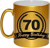 Gouden Happy Birthday 70 years cadeau mok / beker met wimpel - 330 ml - keramiek - verjaardags koffiemok / theebeker