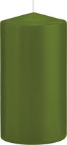 1x Olijfgroene cilinderkaarsen/stompkaarsen 8 x 15 cm 69 branduren - Geurloze kaarsen olijf groen - Woondecoraties