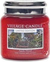 Village Candle Village Geurkaars Apple Wood | amber bergamot appel hout - medium jar