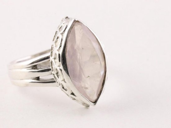 Zware bewerkte zilveren ring met rozenkwarts - maat 16