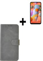 Samsung Galaxy A11 hoes Effen Wallet Bookcase Hoesje Cover Grijs + Tempered Gehard Glas / Glazen screenprotector Pearlycase