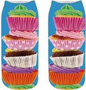 Fun sokken met gestapelde cupcakes (31181)