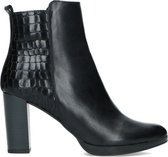 Manfield - Dames - Zwarte enkellaarsjes met hak en crocoprint - Maat 41