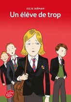 UN ELEVE DE TROP