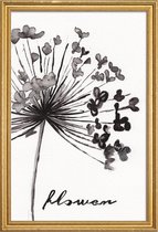 JUNIQE - Poster met houten lijst Flower -30x45 /Wit & Zwart