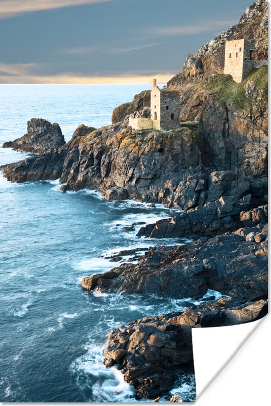 Zeewater stroomt tegen de rotsen van Cornwall aan poster 40x60 cm - Foto print op Poster (wanddecoratie woonkamer / slaapkamer)