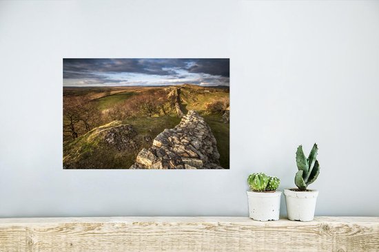 Dark sky over Hadrian's Wall in England Poster 30x20 cm - small - Tirage photo sur Poster (décoration murale salon / chambre)