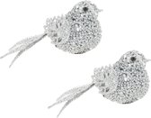 2x stuks decoratie vogels op clip glitter zilver 12 cm - Decoratievogeltjes/kerstboomversiering/bruiloftversiering