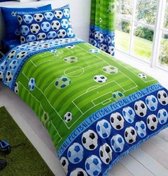 1-persoons jongens dekbedovertrek (dekbed hoes) groen voetbalveld met blauwe rand vol voetballen en tekst "football" 140 x 200 cm