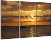 Glasschilderij Zonsondergang - Geel, Bruin, Grijs - 120x80cm 3Luik - Foto Op Glas - Geen Acrylglas Schilderij - GroepArt 6000+ Glas Art Collectie - Maatwerk Mogelijk