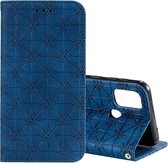 Voor Samsung Galaxy M31 geluksbloemen reliëfpatroon magnetische horizontale flip lederen tas met houder en kaartsleuven (donkerblauw)