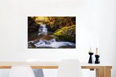 Canvas Schilderij Kleurrijk bos en een waterval in het Nationaal park Brecon Beacons - 90x60 cm - Wanddecoratie