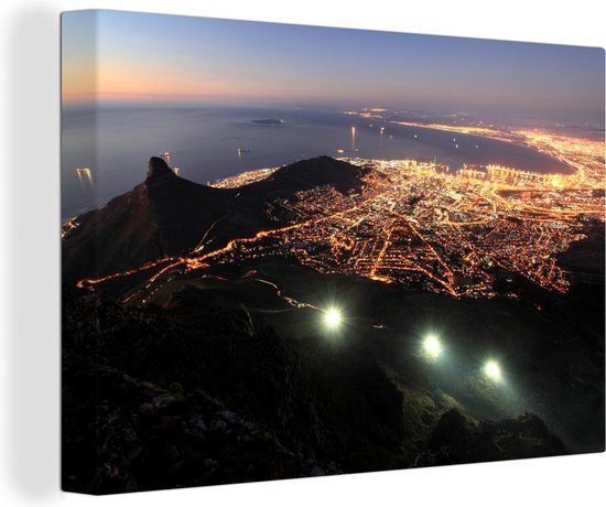 Een verlicht Kaapstad in de avond Canvas 140x90 cm - Foto print op Canvas schilderij (Wanddecoratie woonkamer / slaapkamer)