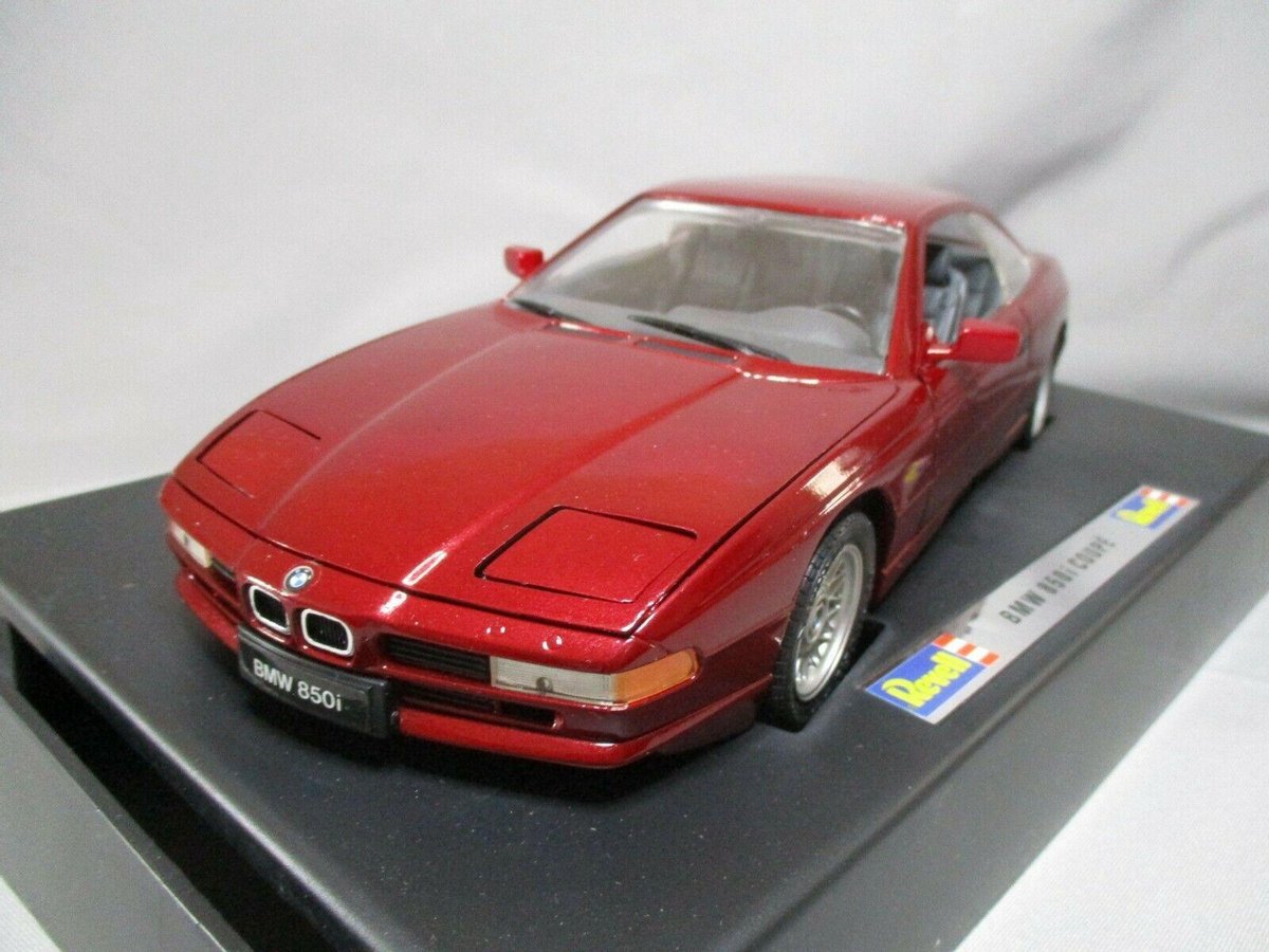 BMW 850 Ci Coupé Rouge échelle 1/18 - Miniature Revell En Zamac, De Collection