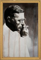 JUNIQE - Poster met houten lijst Jeanpaul Sartre -20x30 /Bruin & Grijs