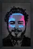 JUNIQE - Poster in houten lijst Post Malone -20x30 /Blauw & Zwart