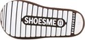 Zool van witte babysneaker met "SHOESME BABYPROOF" inscriptie.