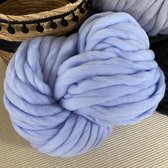 Merino Lontwol | Lontwol | Merino | 250 gram | Lichtblauw | Diverse Kleuren | Hoogwaardig Kwaliteit | Wonen | Woondecoratie | DIY | Doe Het Zelf | Kussens | Deken | Sprei | Haken | Breien | W