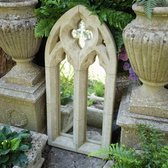 Betonnen tuinbeeld - Betonnen gotische lancet spiegel