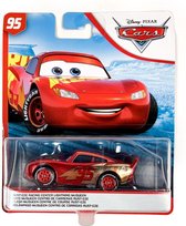 Disney Cars auto Lightning McQueen Rust-Eze metallic Nr.95 - voertuig 7 cm schaal 1:55