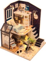 Crafts&Co Modelbouwpakket voor Volwassenen - DIY Doll House - Sterrenkunde Studio