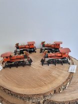 Miniatuur treintjes set van 4 locomotiefjes met rood dak metaal  6x11x4 cm