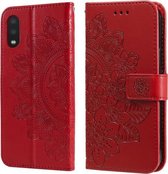 Voor Samsung Galaxy A02 7-bloemblaadje Bloemen Embossing Patroon Horizontale Flip PU Lederen Case met Houder & Kaartsleuven & Portemonnee & Fotolijst (Rood)