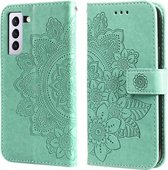 Voor Samsung Galaxy S21 FE 7-bloemblaadje Bloemen Embossing Patroon Horizontale Flip PU Lederen Case met Houder & Kaartsleuven & Portemonnee & Fotolijst (Groen)