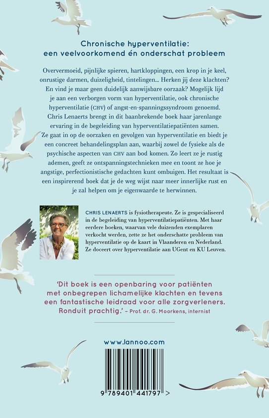 Achterkant boek 'Hyperventilatie ontkracht' van Chris Lenaerts, met een foto van de auteur, een korte biografie, recensies en een prijs.
