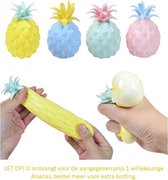 Ananas stressbal voor de hand - Met scheerschuim - Super Satisfying - 5 x 8 cm - Fidget Toys