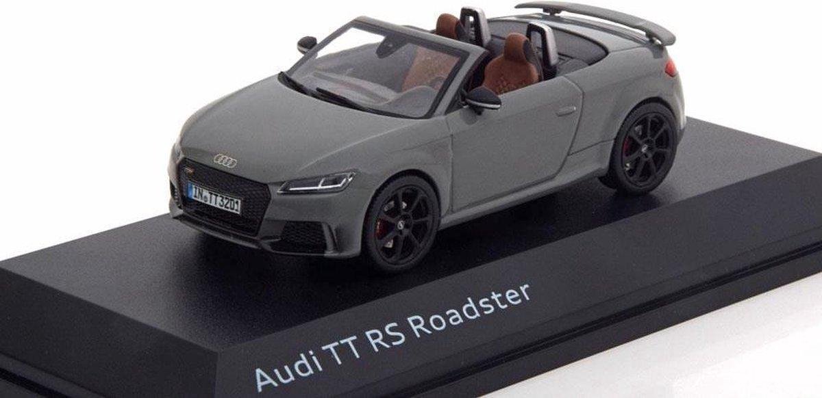 AUDI TT 8J Gris Clair SCHUCO 1:43 de reference 501.05.004.13