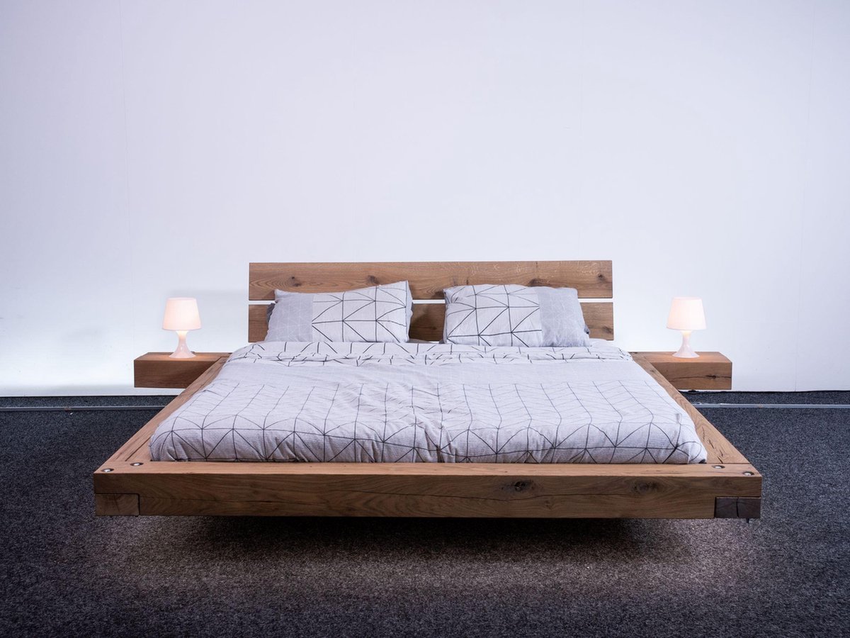 Zwevend eiken bed - Houten bed - 160 x 200 - twee persoons bed - inclusief hoofdbord en nachtkastje