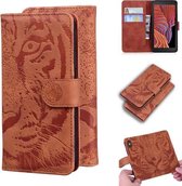 Voor Samsung Galaxy Xcover 5 Tijger Embossing Patroon Horizontale Flip Leren Case met Houder & Kaartsleuven & Portemonnee (Bruin)