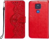 Voor Motorola Moto G Play (2021) Flower Vine Embossing Pattern Horizontale Flip Leather Case met Card Slot & Holder & Wallet & Lanyard (Red)