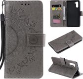 Voor Samsung Galaxy Note10 Totem Bloem Reliëf Horizontale Flip TPU + PU Leren Case met Houder & Kaartsleuven & Portemonnee (Grijs)