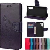 Voor Samsung Galaxy S21 FE vlinderbloempatroon horizontale flip lederen tas met houder & kaartsleuven en portemonnee (diep paars)