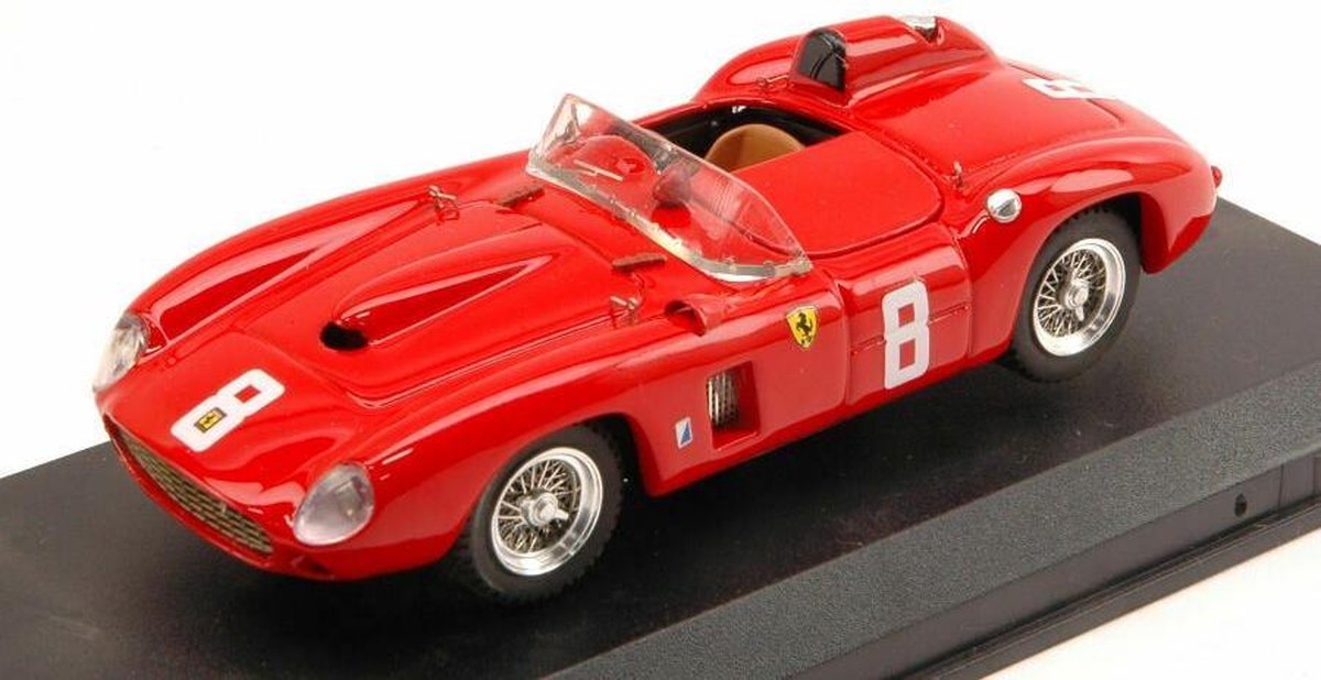 De 1:43 Diecast Modelcar van de Ferrari 290MM #8 van Buenos Aires in 1957. De bestuurder was De Portego. De fabrikant van het schaalmodel is Art-Model. Dit model is alleen online verkrijgbaar