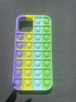 Fidget Toys- Popit - Pop it - telefoonhoes - cover - iphone 12 - iphone 11 - rainbow groen