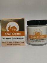 SNAIL CREAM HYDRATING,NOURISHING helps to improve skin texture improve cell turnover  100 ml